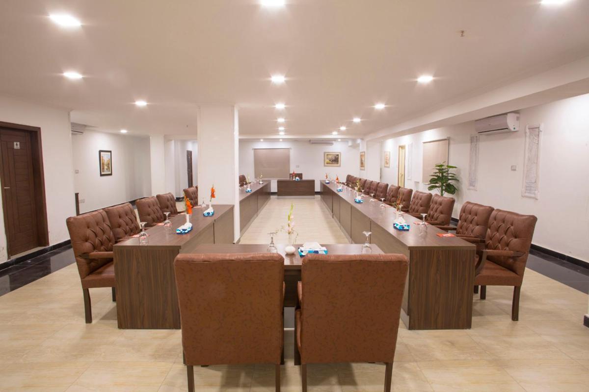Hotel Oban 拉合尔 外观 照片