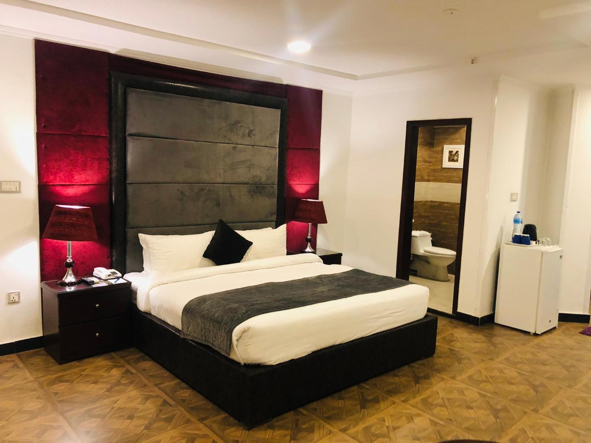 Hotel Oban 拉合尔 外观 照片